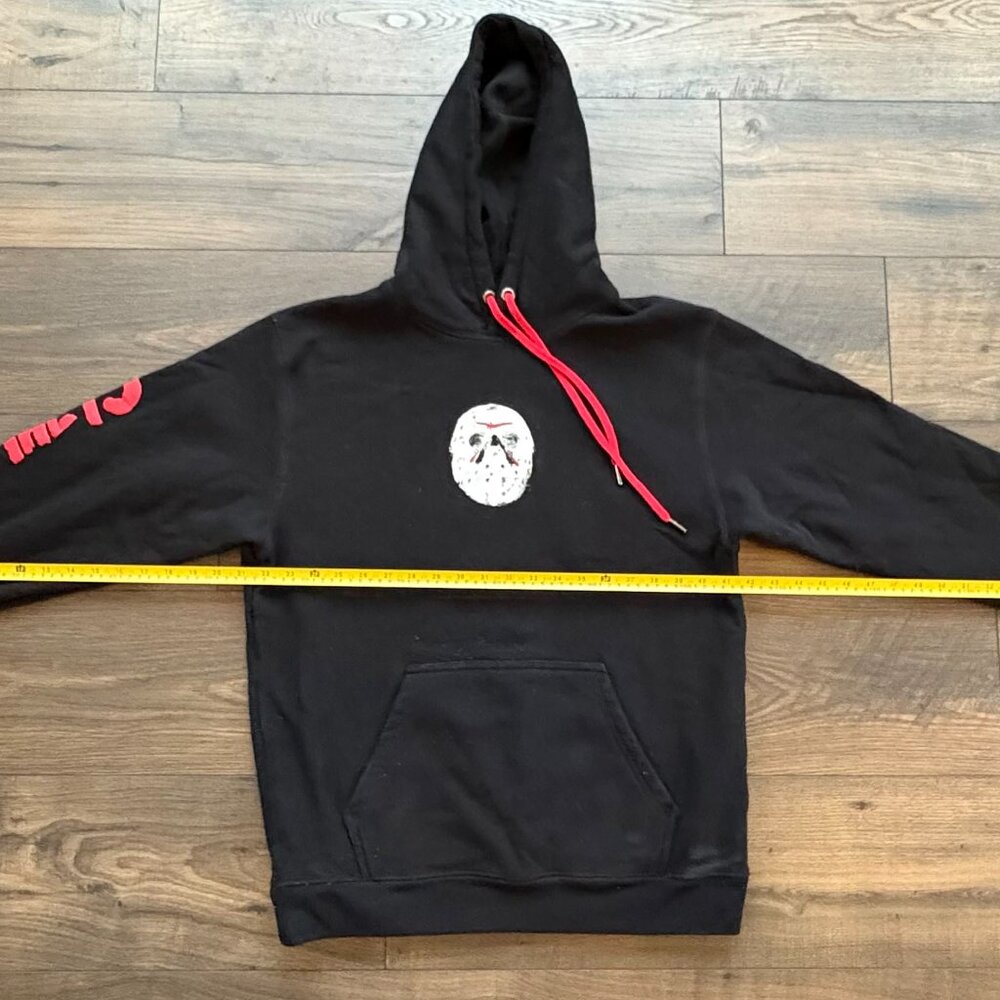 Shoe Palace x Friday The 13th Black Hooded Sweatshirt Jason Voorhees Size Large - Picture 3 of 14